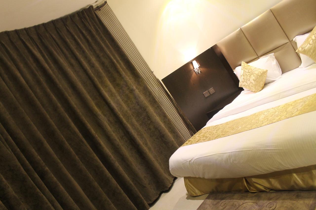 فندق دولف الرياض شارع العمرة Doolv Hotel エクステリア 写真